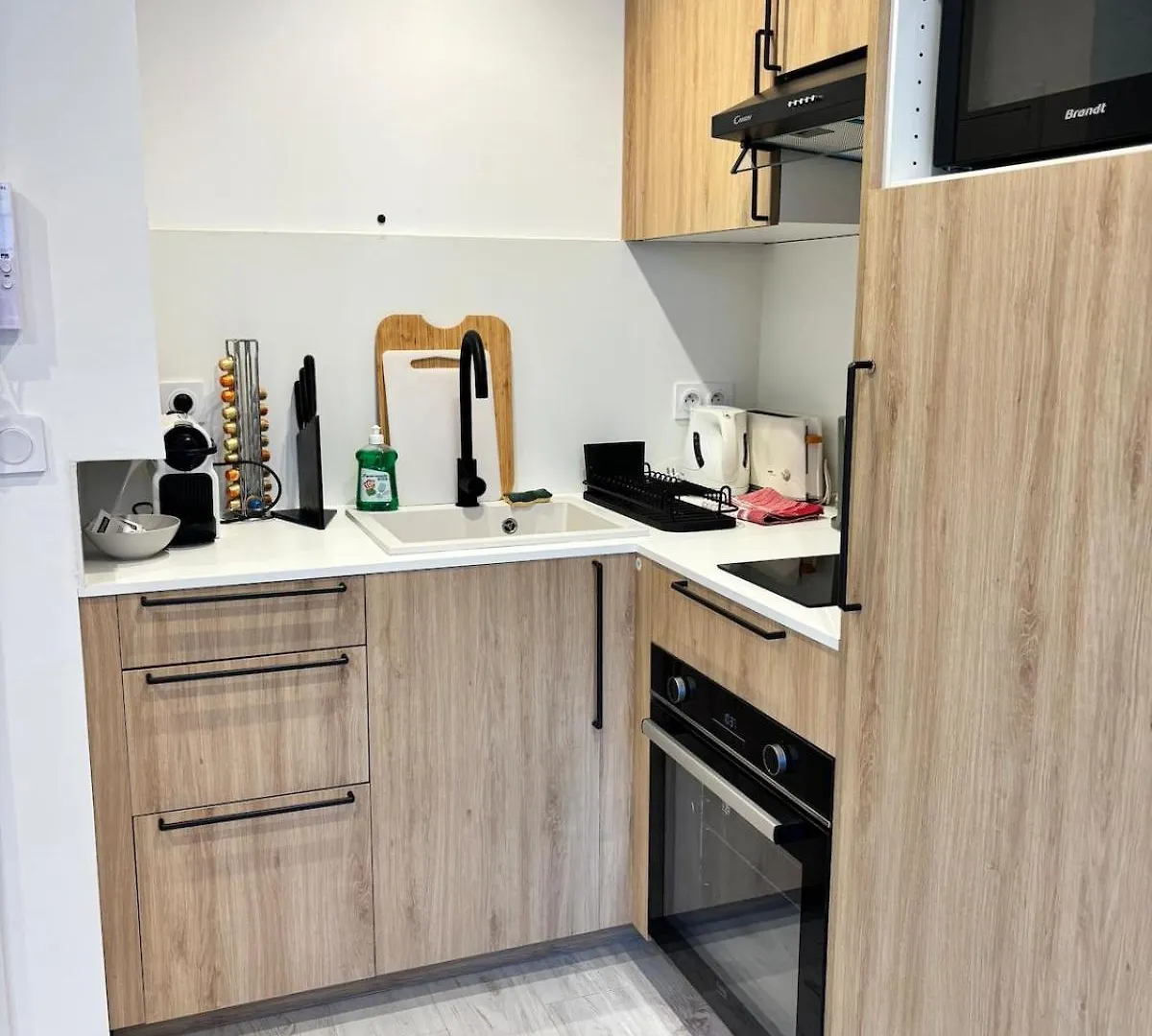 Apartment Elegant T2 A 100M De La Plage - Proche Aeroport Cagnes-sur-Mer France